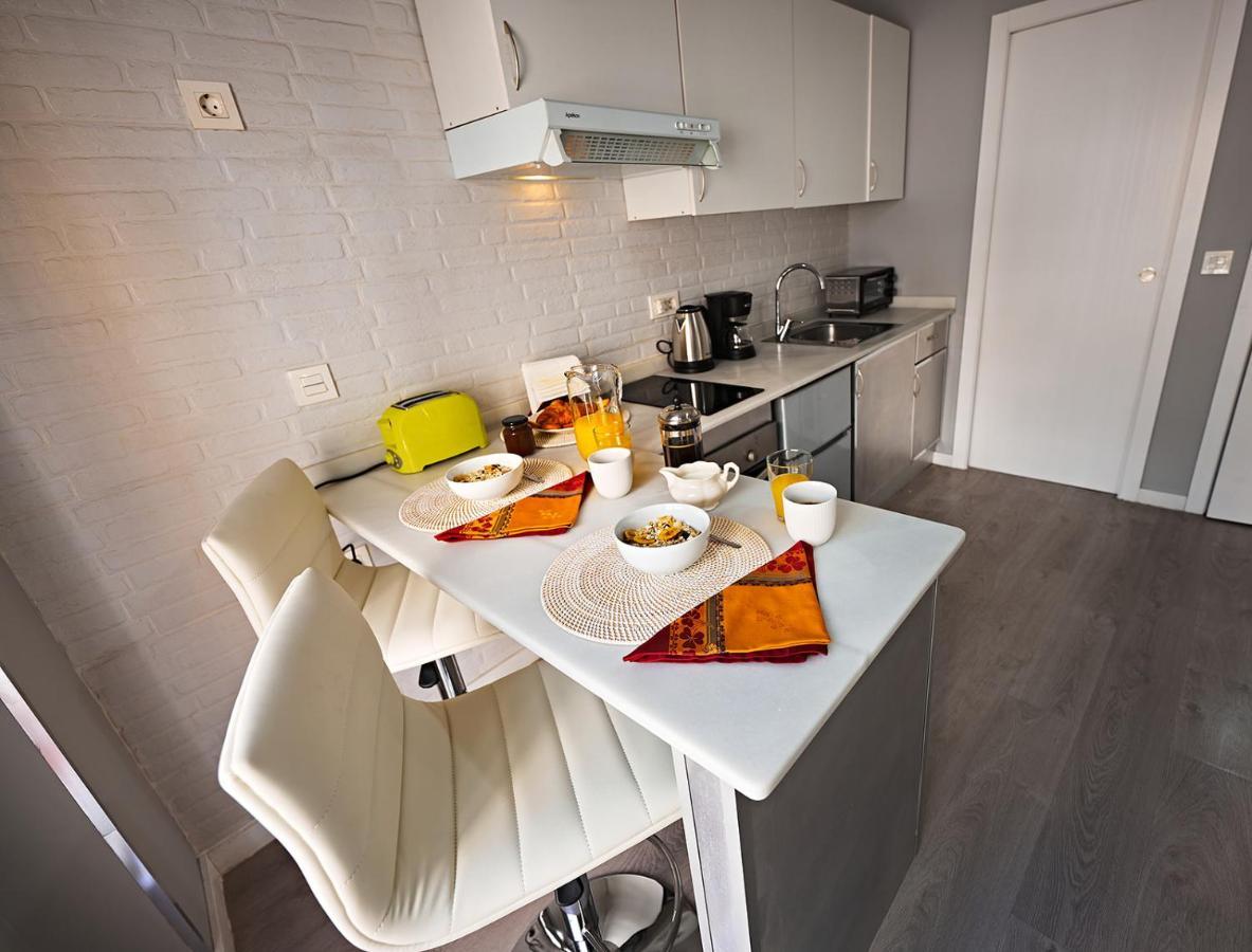 Apartamentos Infantes 28 龙达 外观 照片